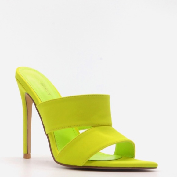 Pointy Toe Double Band Mules in Lime - Picture 4 of 5
